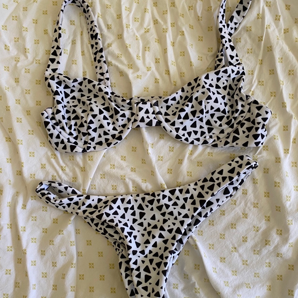 Moana Bikini Pebbles/Speckled Bam Bam/Ruched